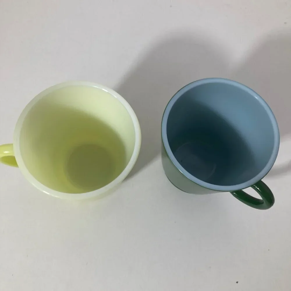 2 Vintage‎ Hazel Atlas Milk Glass Small Coffee Cups Yellow Green 3